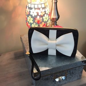 Authentic Betsey Johnson Wallet / Clutch